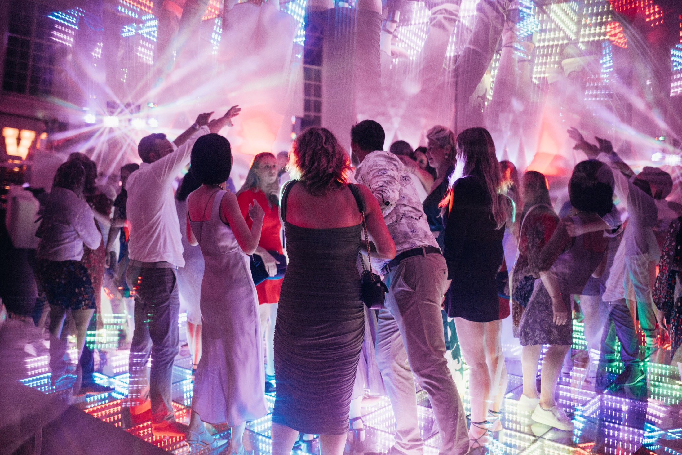 Party auf dem LED-Tanzboden